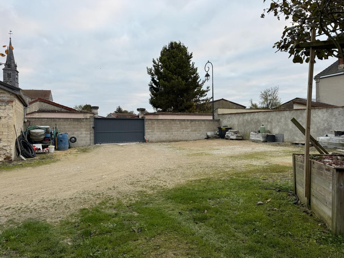 maison à Livry-Louvercy